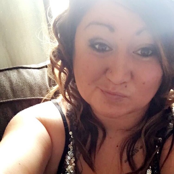 Meet your Posher, Felisha - Picture 1 of 1